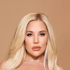 Savannah BINF: Exploring Innovation, Digital Identity, and the Future of Online Communities savannah binf